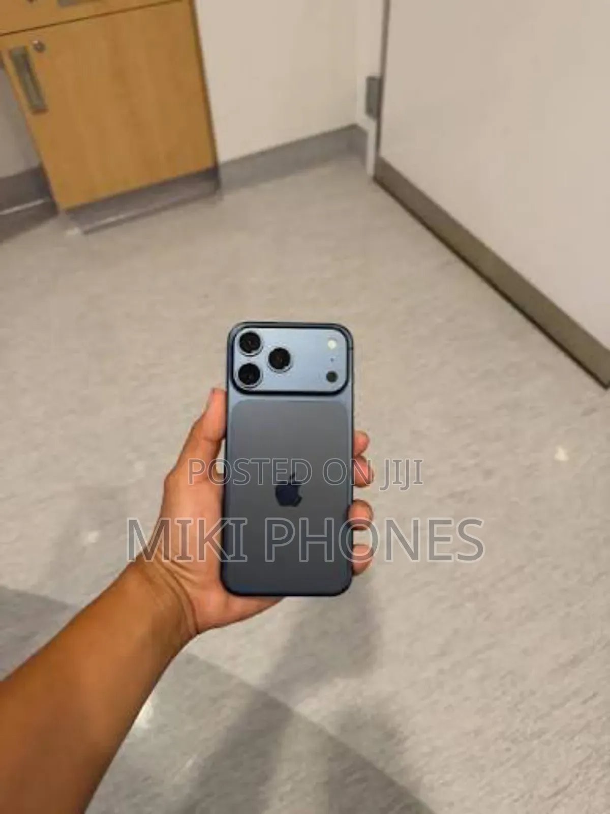 New Apple iPhone 17 Pro 256 GB Blue