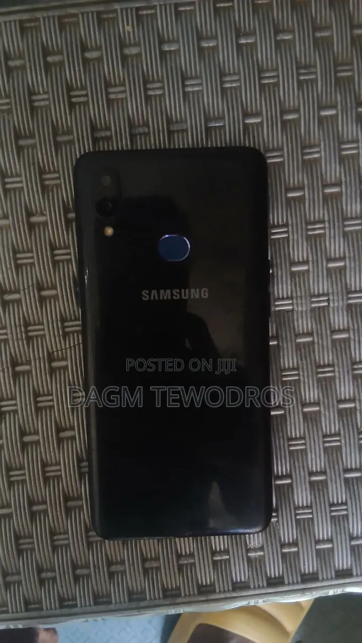 Samsung A10 32 GB Black