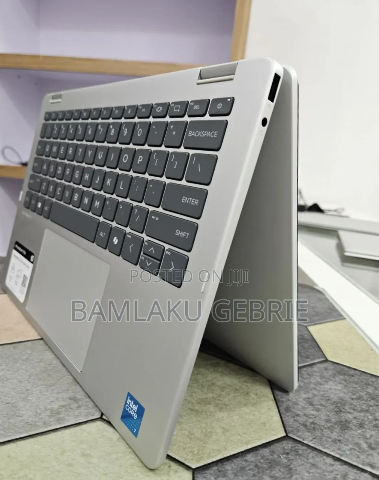 New Laptop HP OmniBook 5 Flip 14-Fp0023dx 16GB Intel Core 7 SSD 512GB