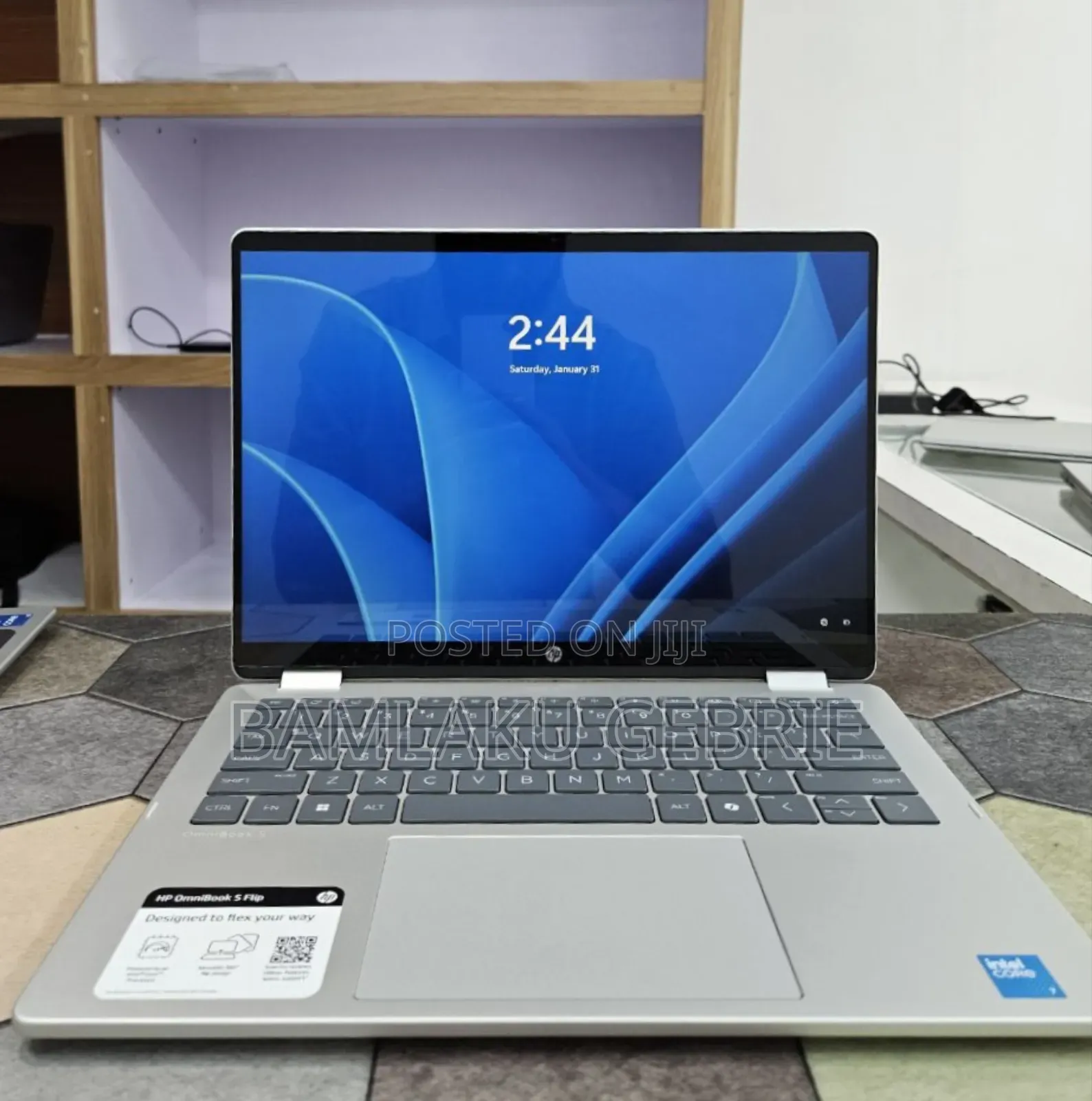 New Laptop HP OmniBook 5 Flip 14-Fp0023dx 16GB Intel Core 7 SSD 512GB