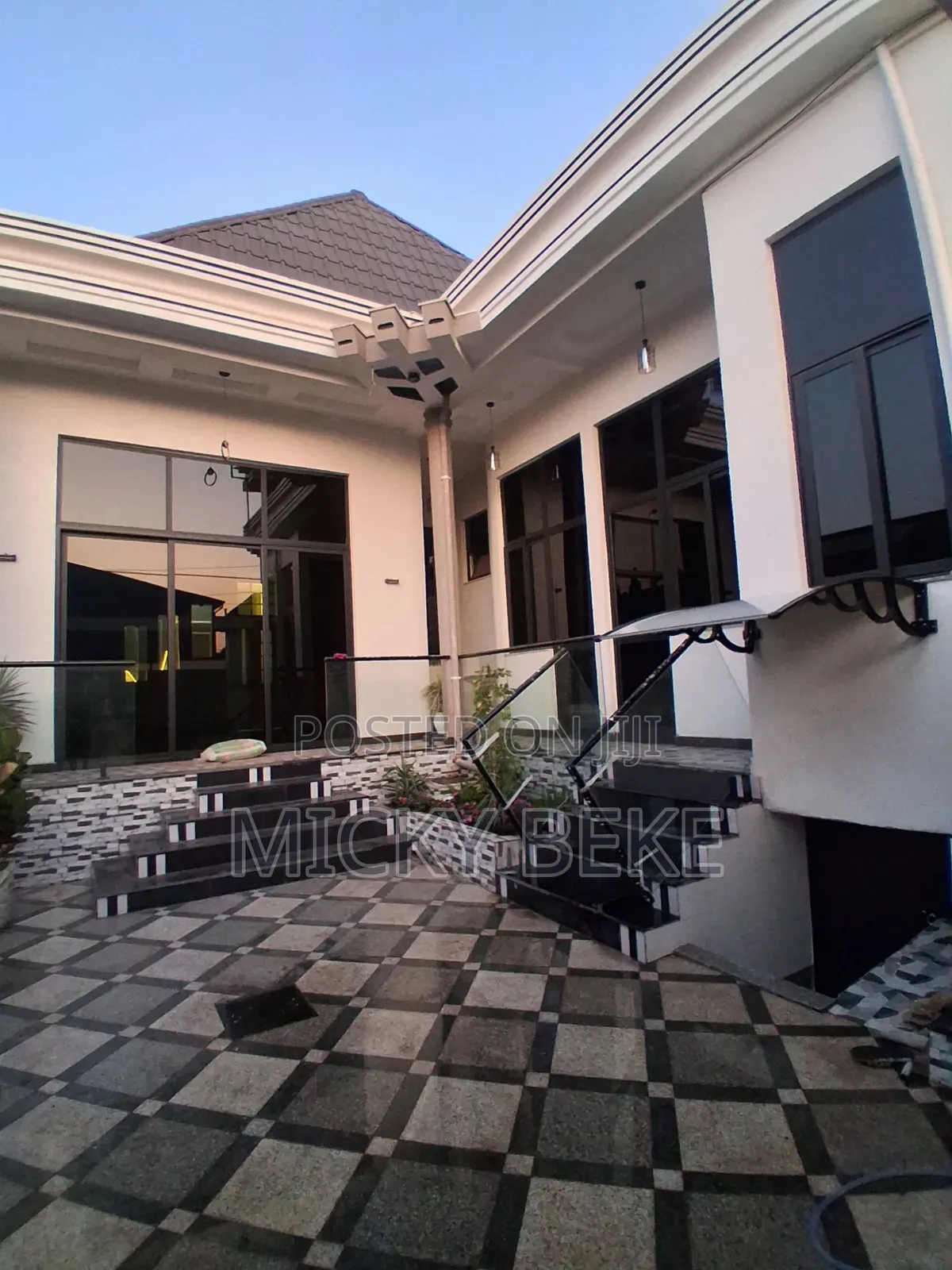 3bdrm Villa in Oromia-Finfinne for sale