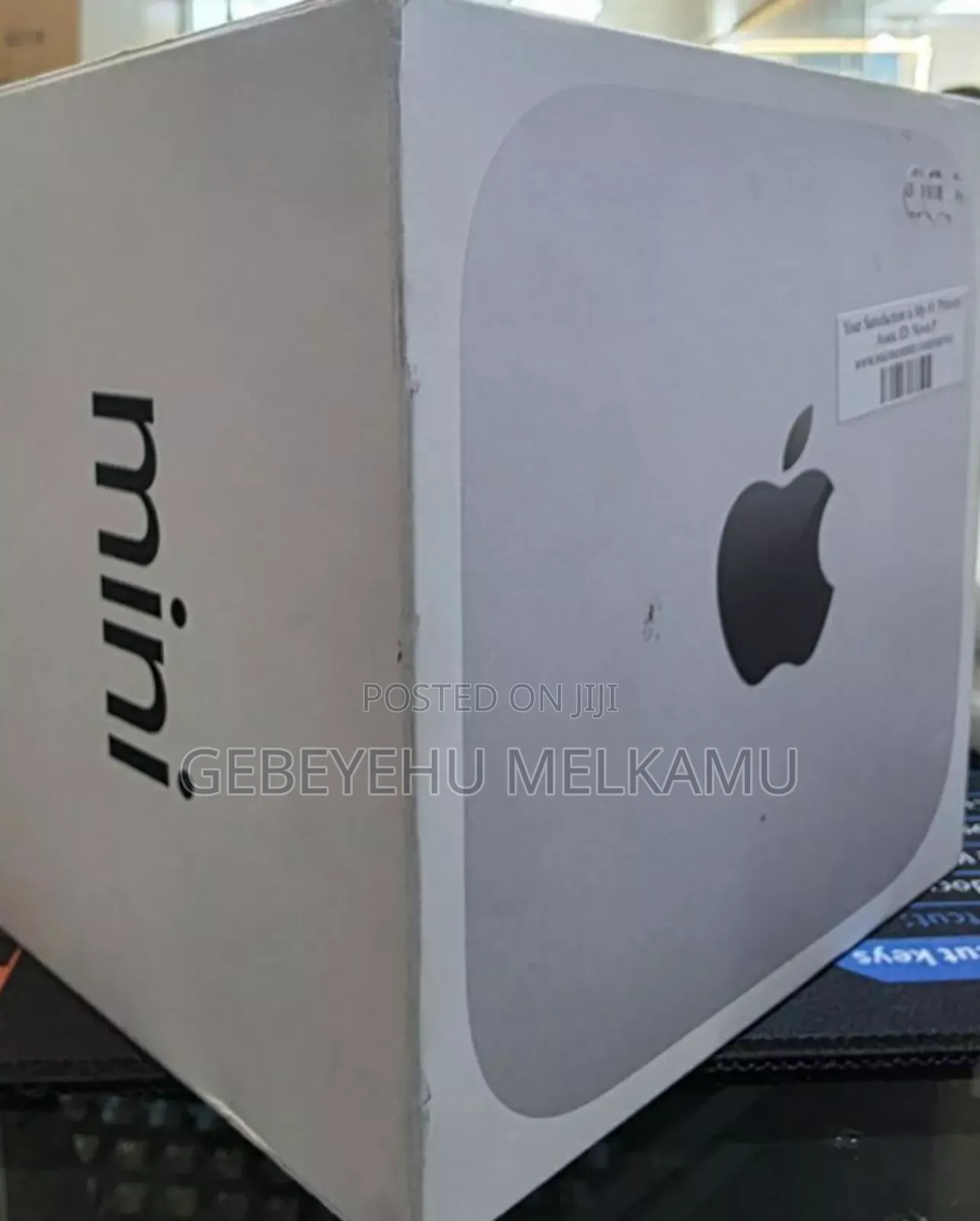 New Laptop Apple MacBook 16GB Apple M4 SSD 256GB