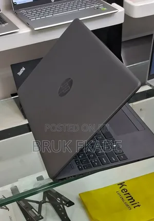 New Laptop HP Stream Notebook 8GB Intel Core I5 SSD 1T