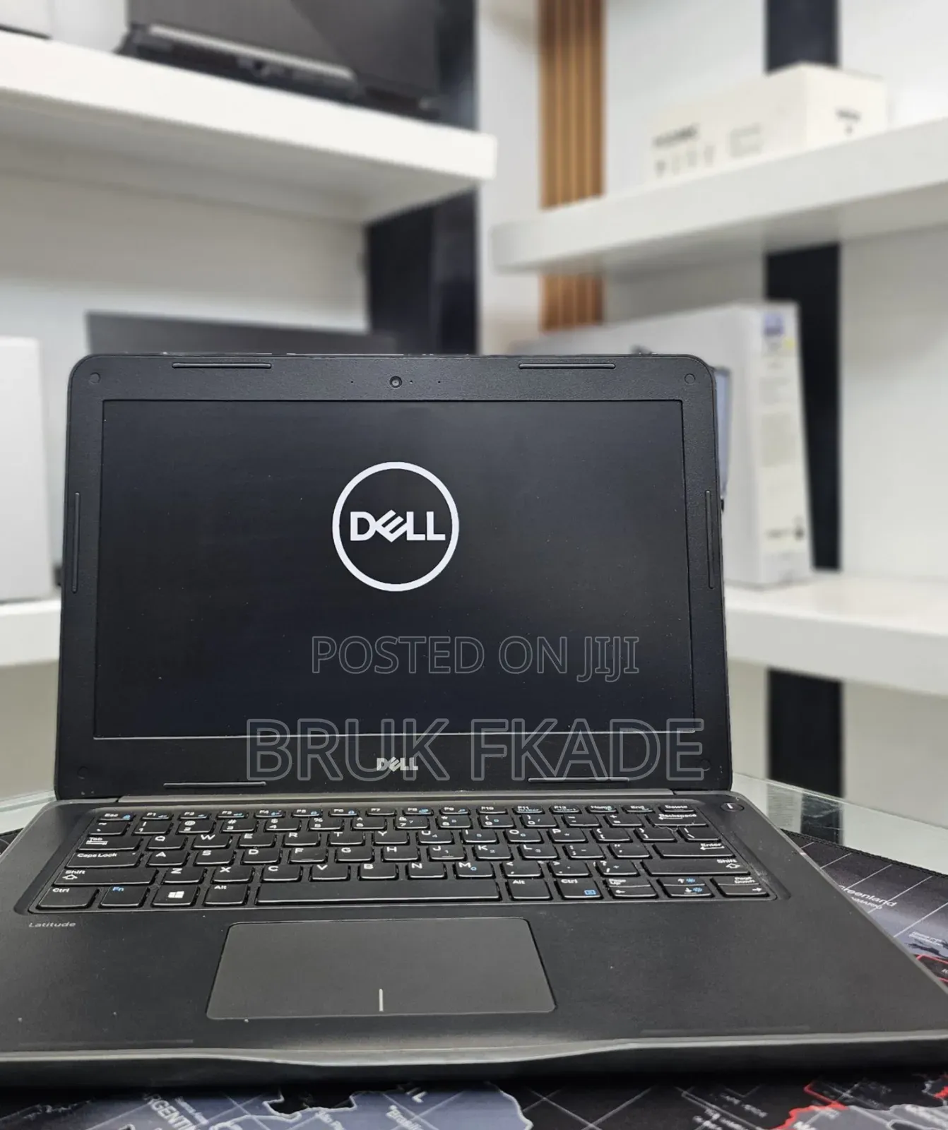 New Laptop Dell Latitude 3380 8GB Intel Core I5 SSD 256GB