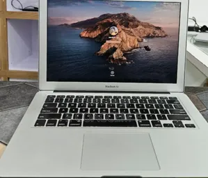 New Laptop Apple MacBook 8GB Intel Core I5 SSD 256GB