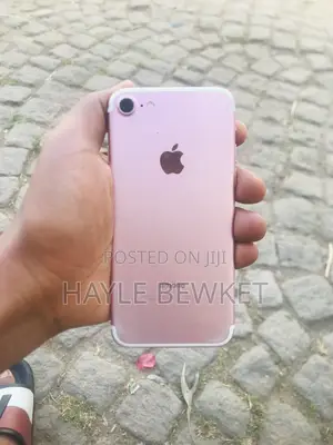 Apple iPhone 7 128 GB Pink