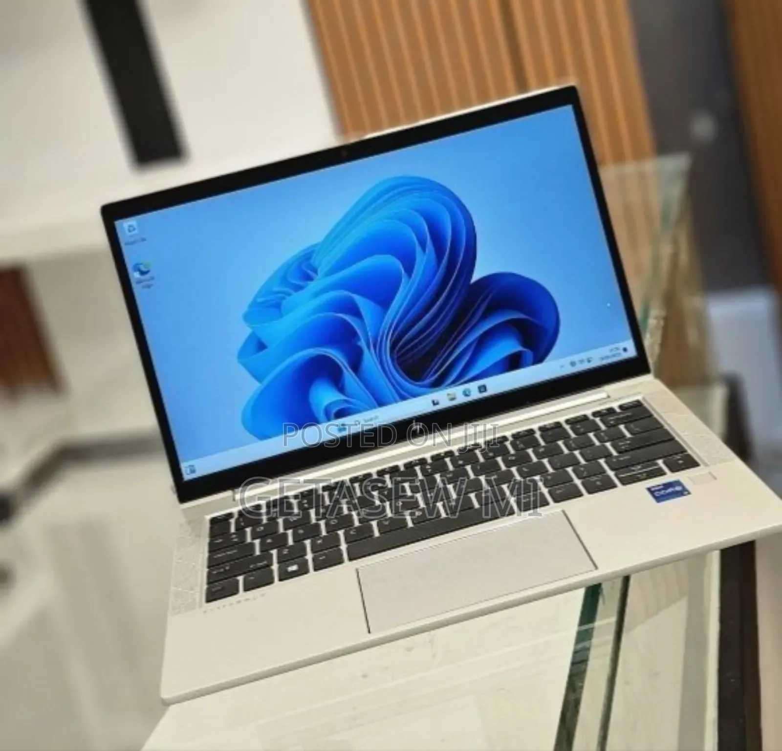 New Laptop HP EliteBook 830 G8 16GB Intel Core I7 SSD 512GB