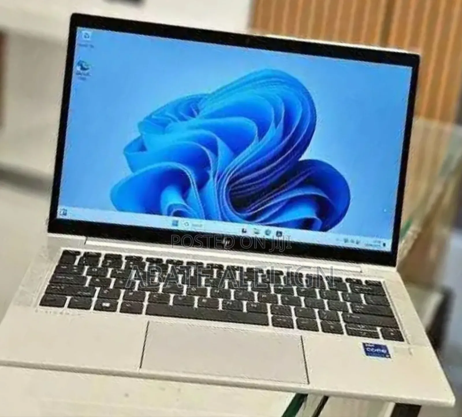 New Laptop HP EliteBook 840 G8 16GB Intel Core I7 SSD 512GB