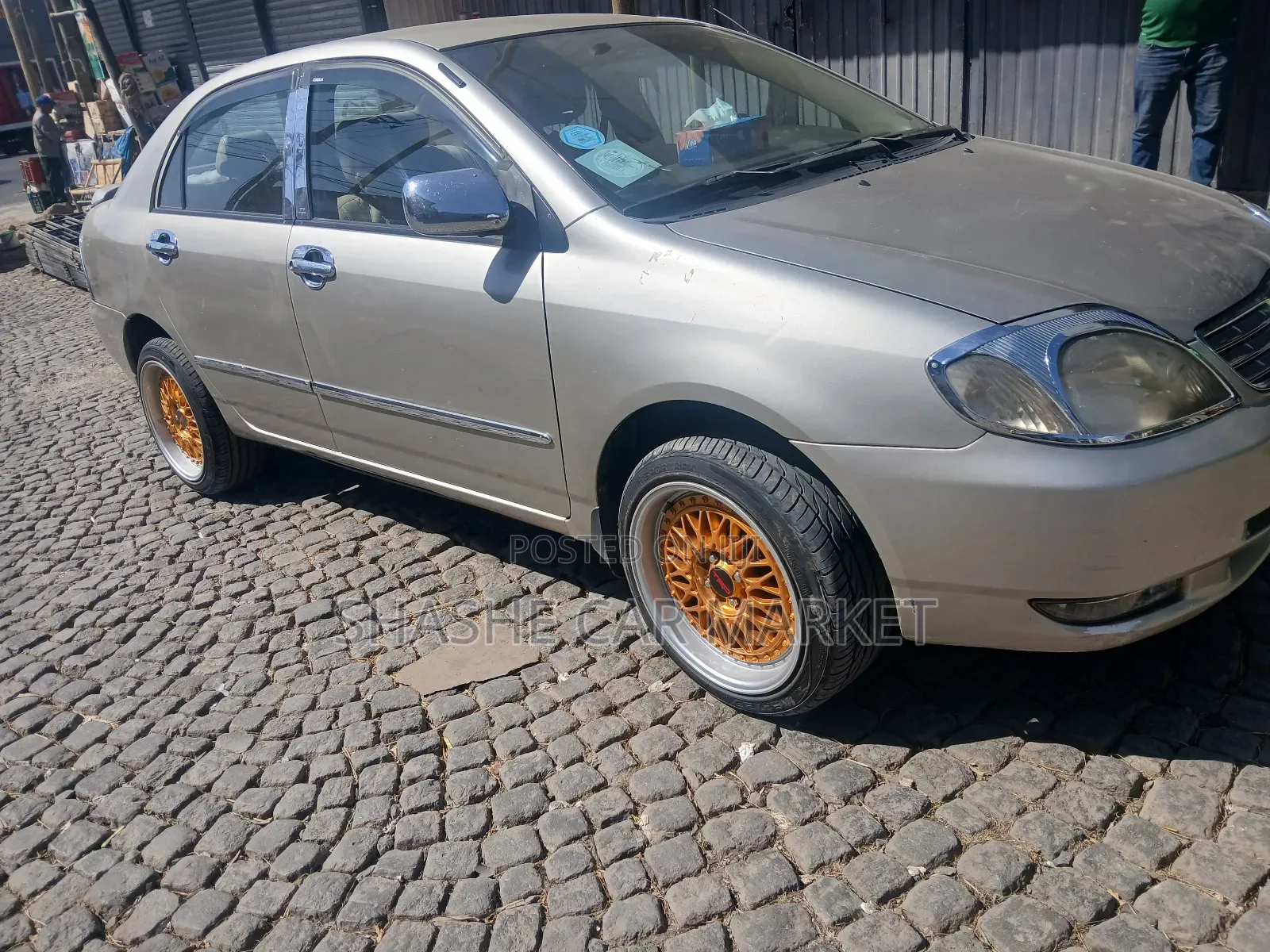 Toyota Corolla 2002 Gold