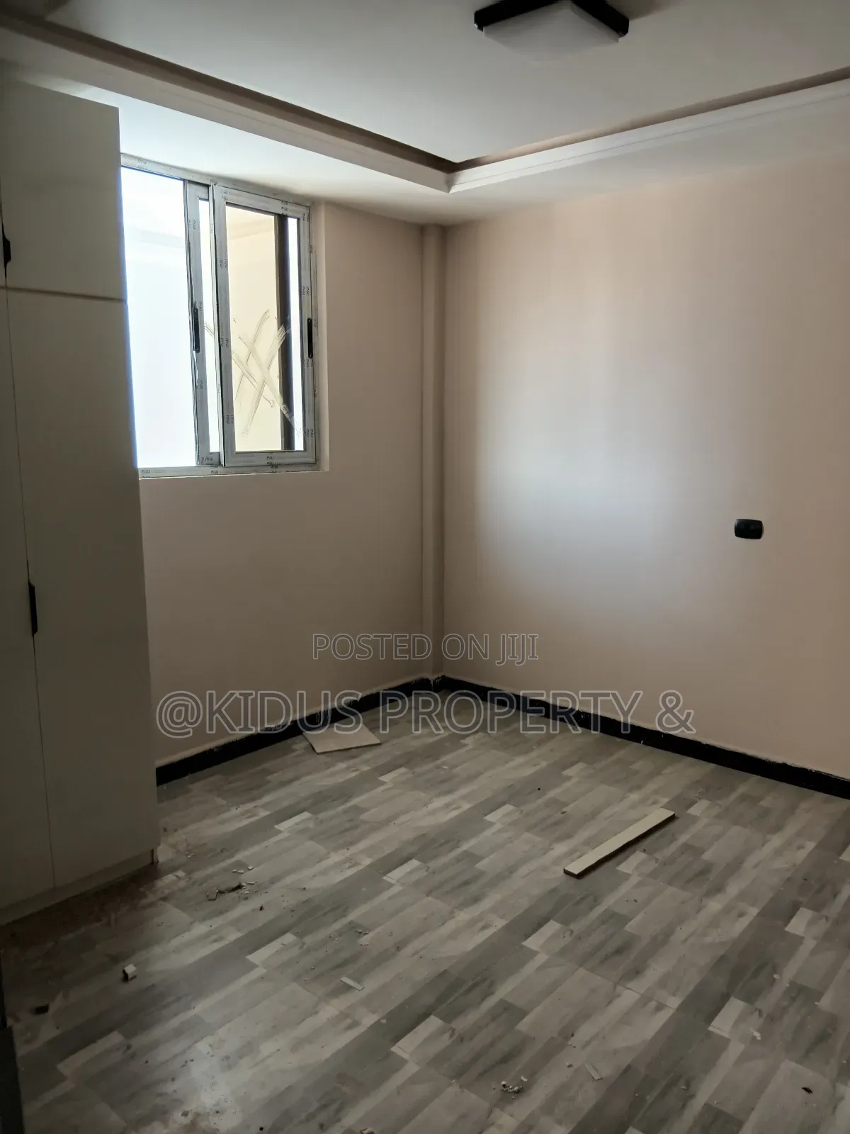 7bdrm Townhouse / Terrace in Nasswe Real State, Nifas Silk-Lafto