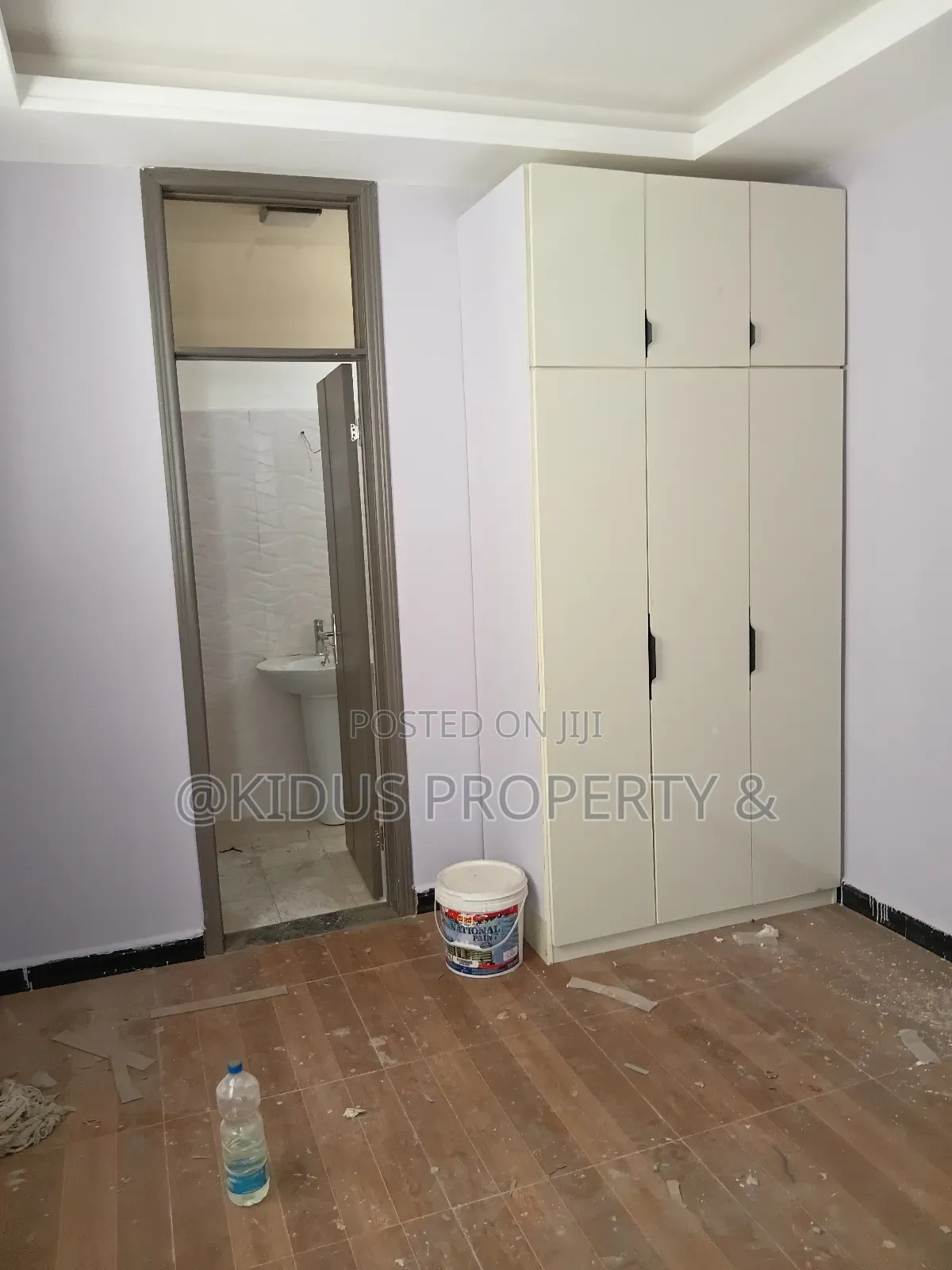 7bdrm Townhouse / Terrace in Nasswe Real State, Nifas Silk-Lafto