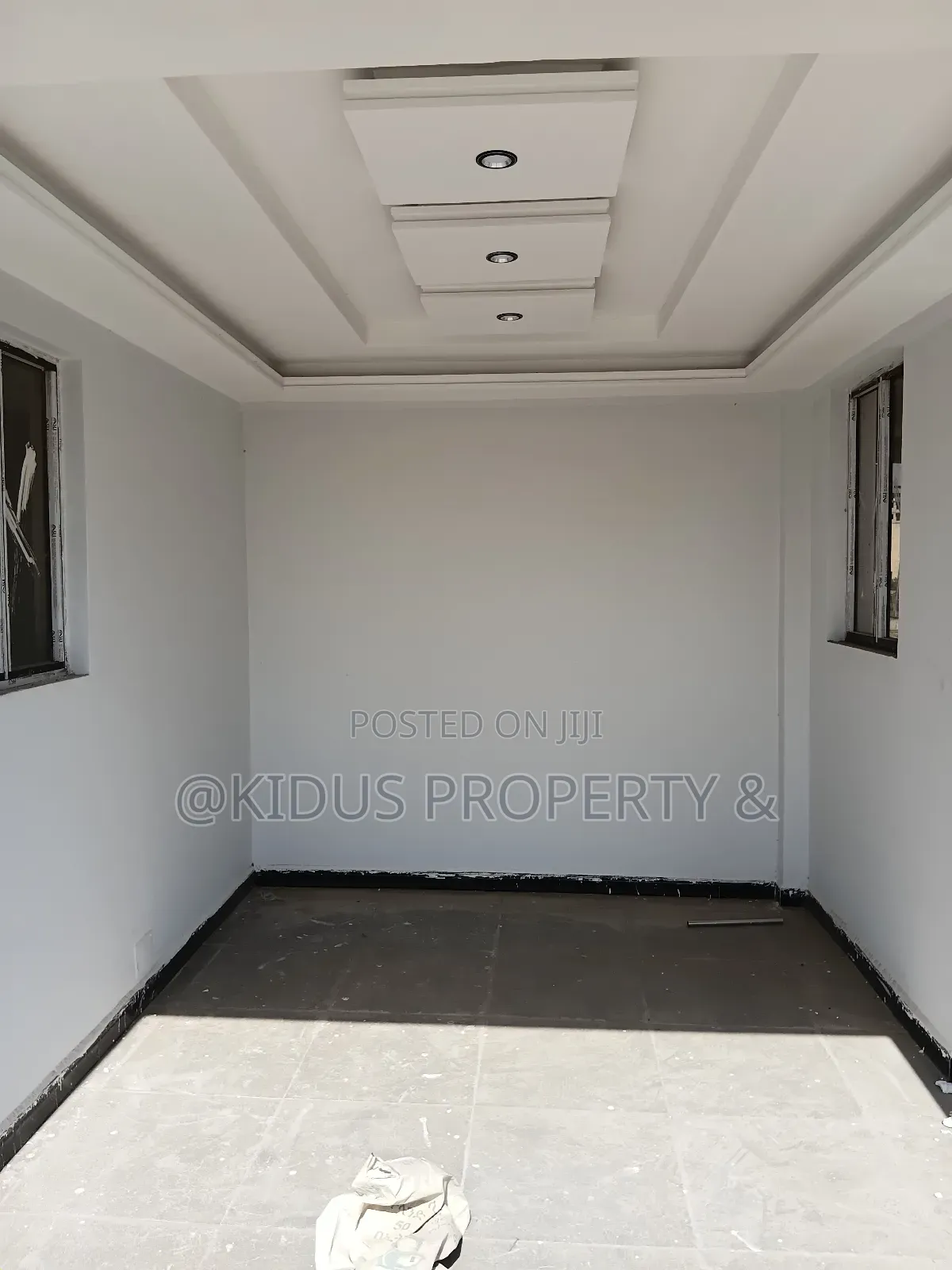 7bdrm Townhouse / Terrace in Nasswe Real State, Nifas Silk-Lafto