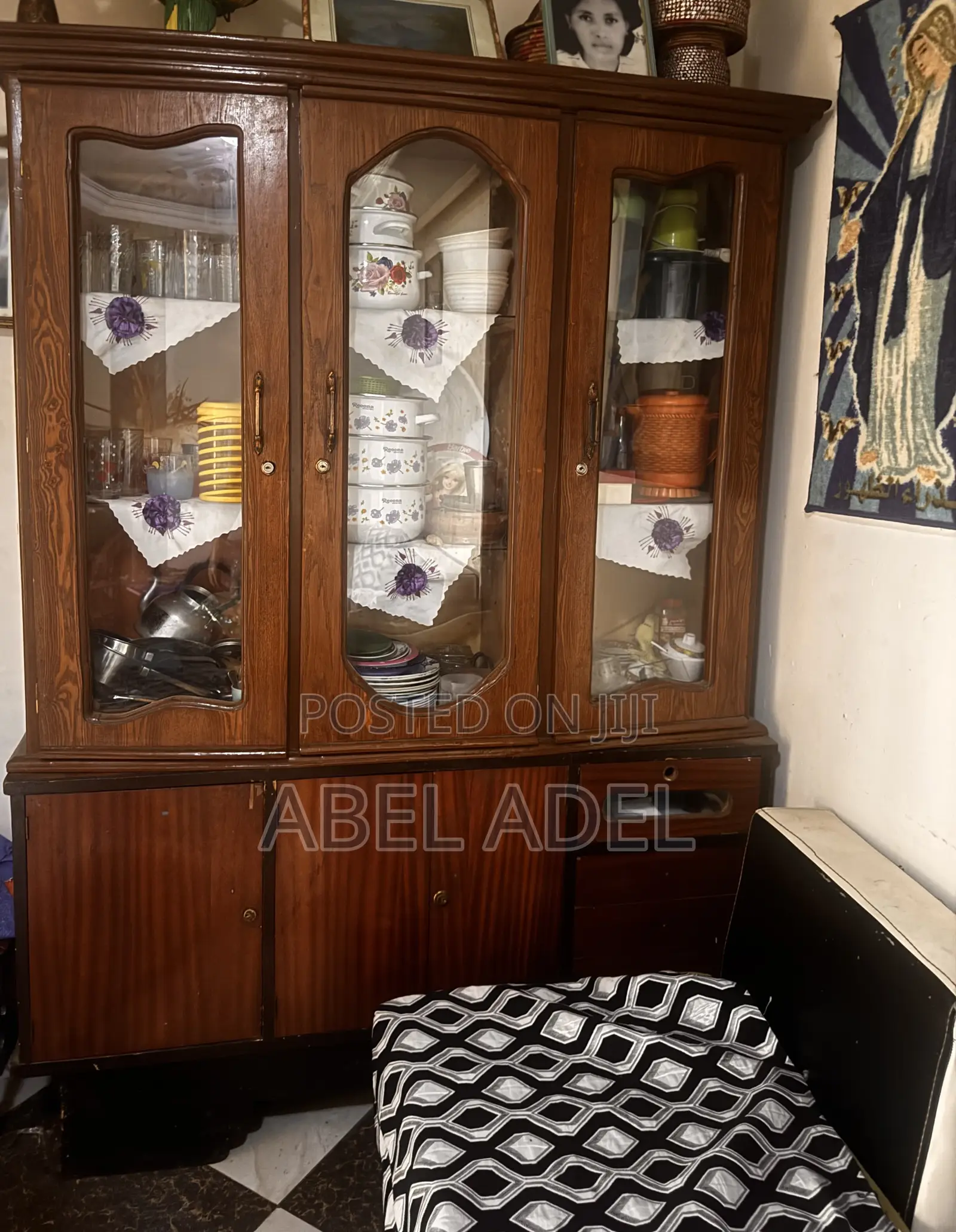 ብፌ ለሳሎን ማሰመሪያ