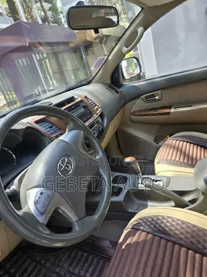 Toyota Fortuner 2013