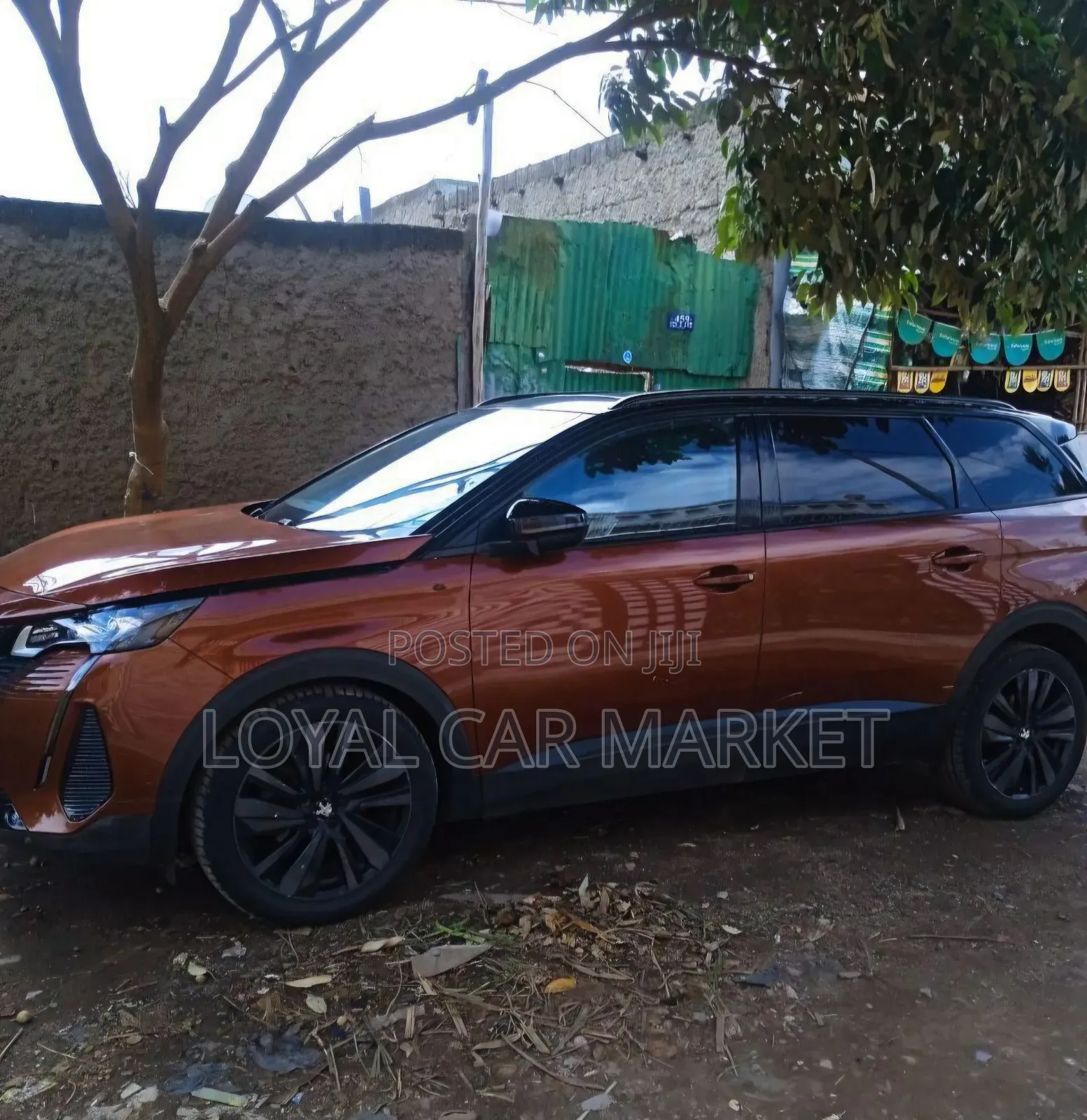 Peugeot 5008 2021 Brown