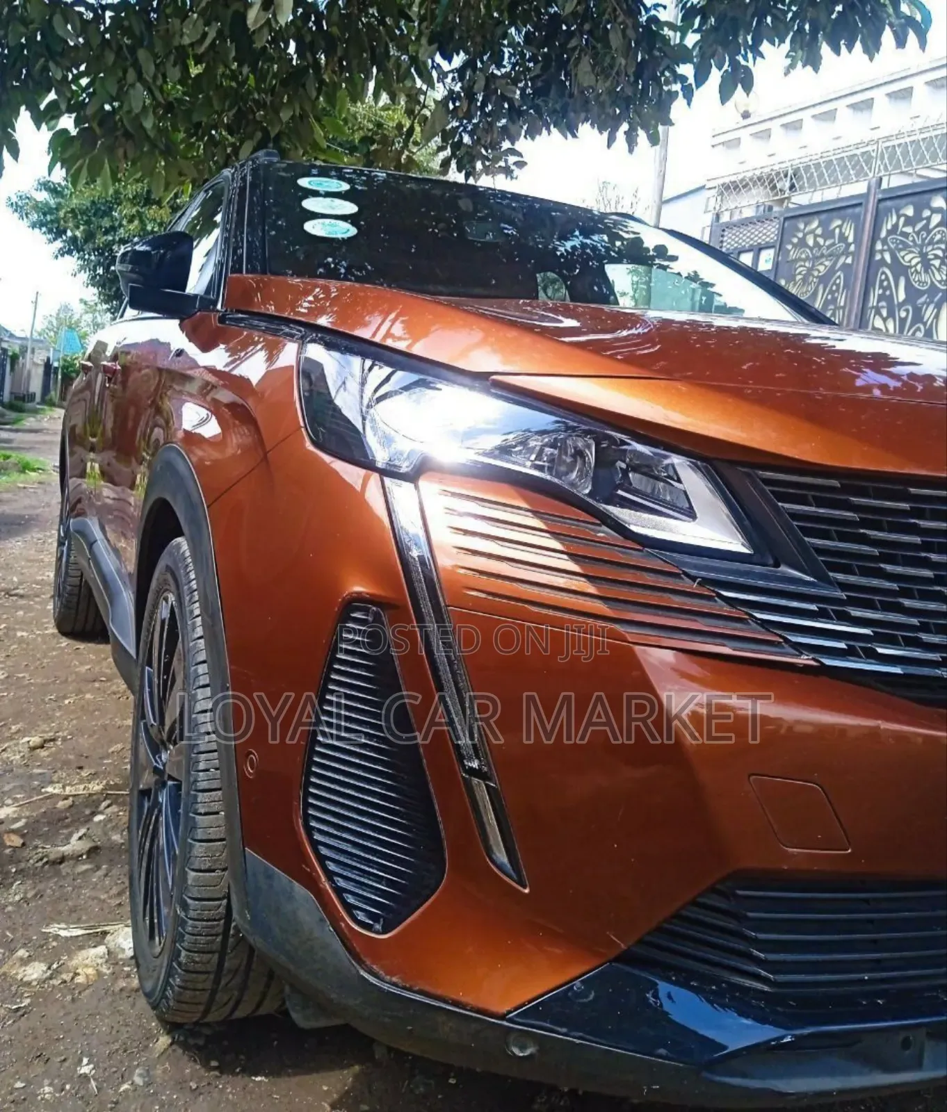 Peugeot 5008 2021 Brown