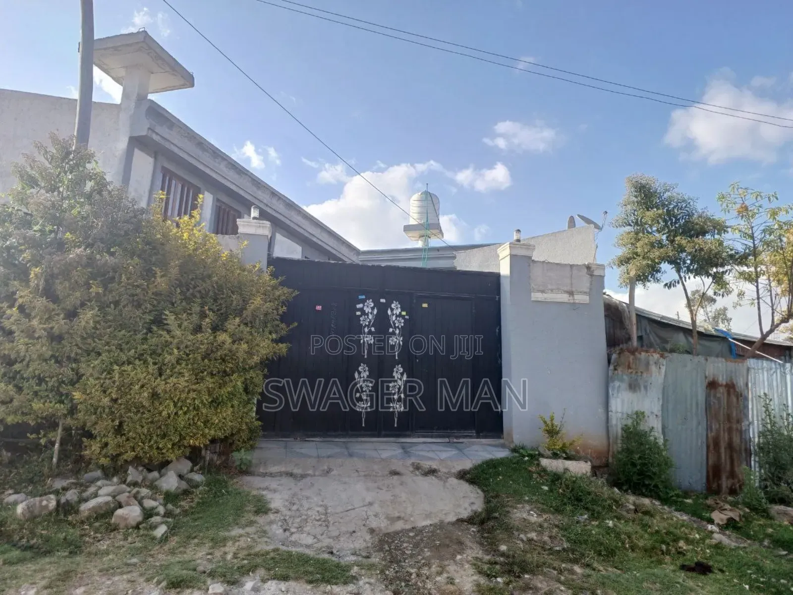 Furnished 4bdrm Villa in Tafo Mishin, Yeka for sale