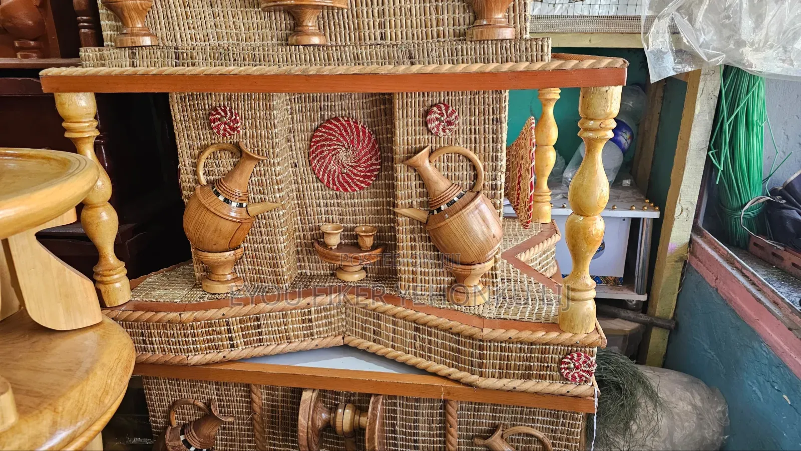 ረከቦት 80 ስኒ የሚይዝ