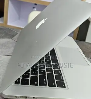 New Laptop Apple MacBook Air 2017 8GB Intel Core I5 SSD 256GB