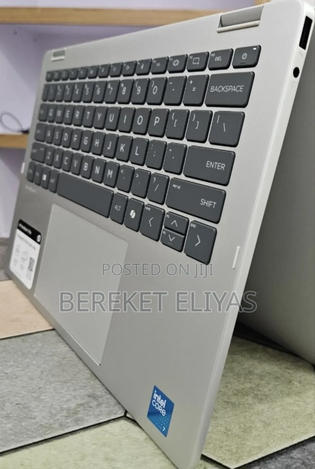 New Laptop HP OmniBook 5 14" 16GB Intel Core 7 SSD 512GB