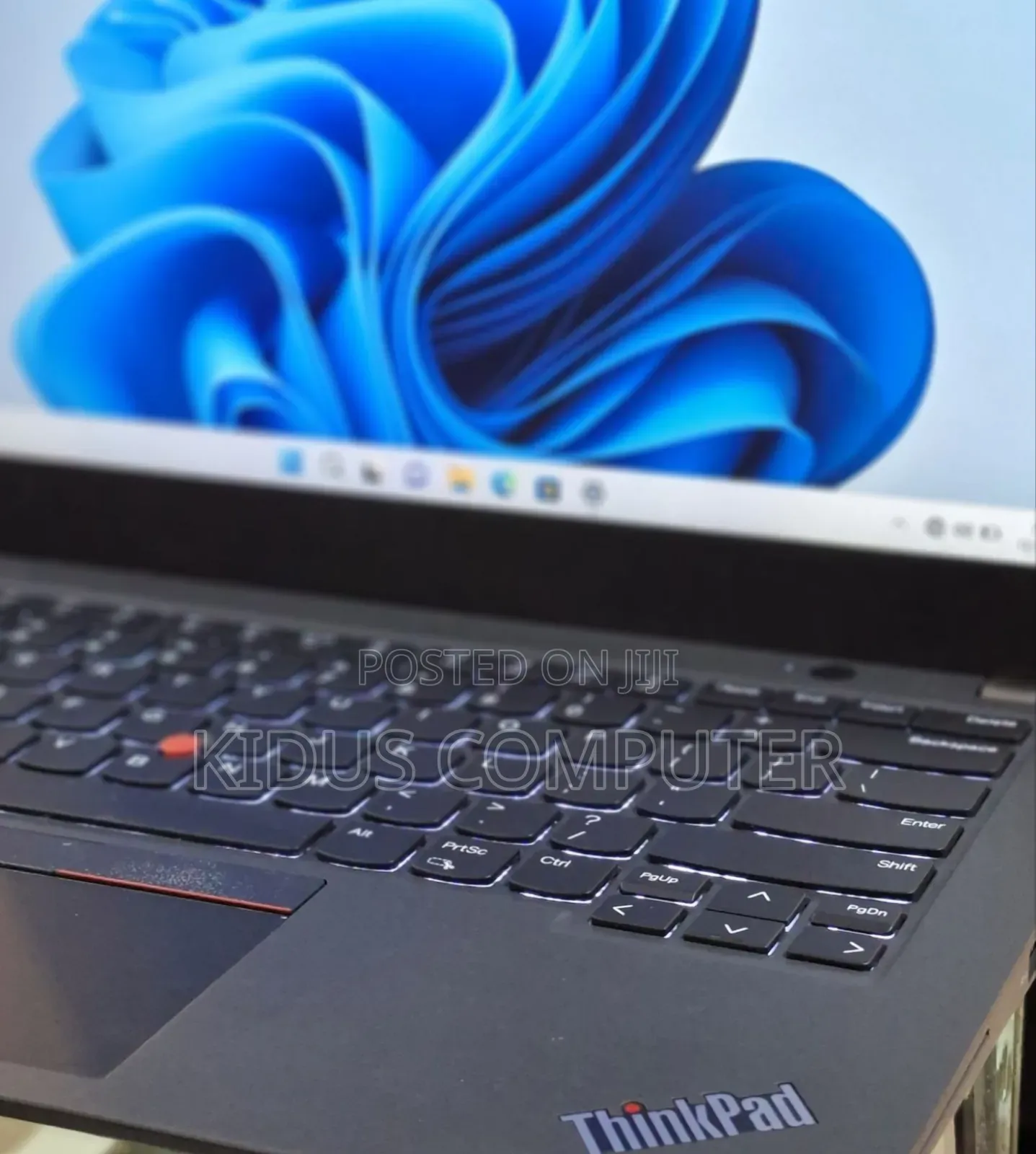 New Laptop Lenovo ThinkPad T14 16GB Intel Core I7 SSD 512GB