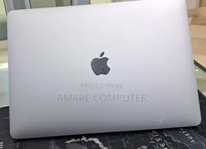 New Laptop Apple MacBook Pro 2022 M2 8GB Apple M2 SSD 256GB