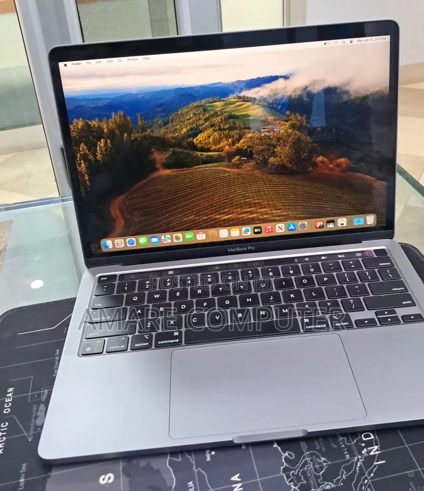New Laptop Apple MacBook Pro 2022 M2 8GB Apple M2 SSD 256GB