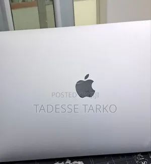 New Laptop Apple MacBook Pro 2022 M2 8GB Apple M2 SSD 256GB