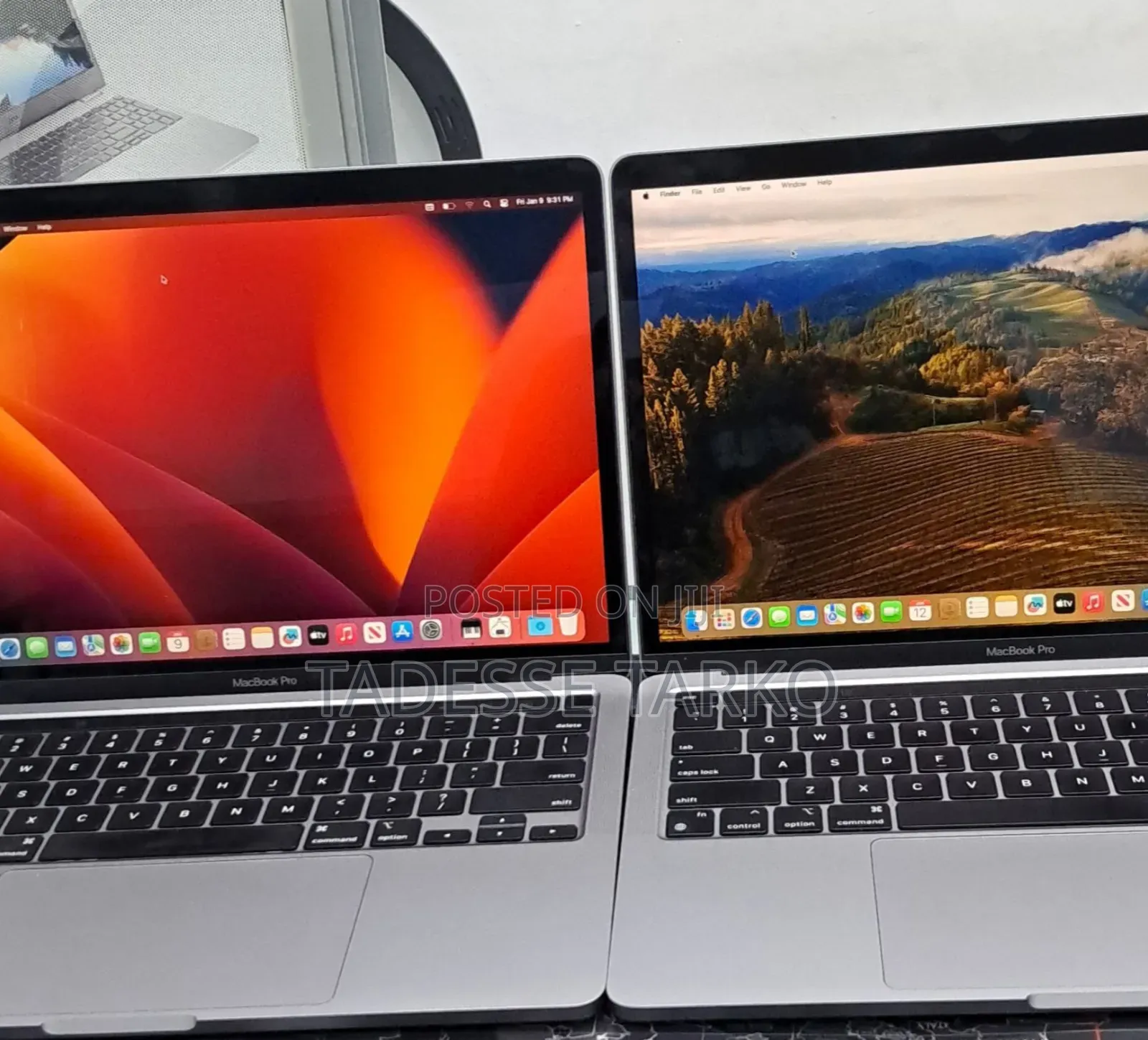 New Laptop Apple MacBook Pro 2022 M2 8GB Apple M2 SSD 256GB