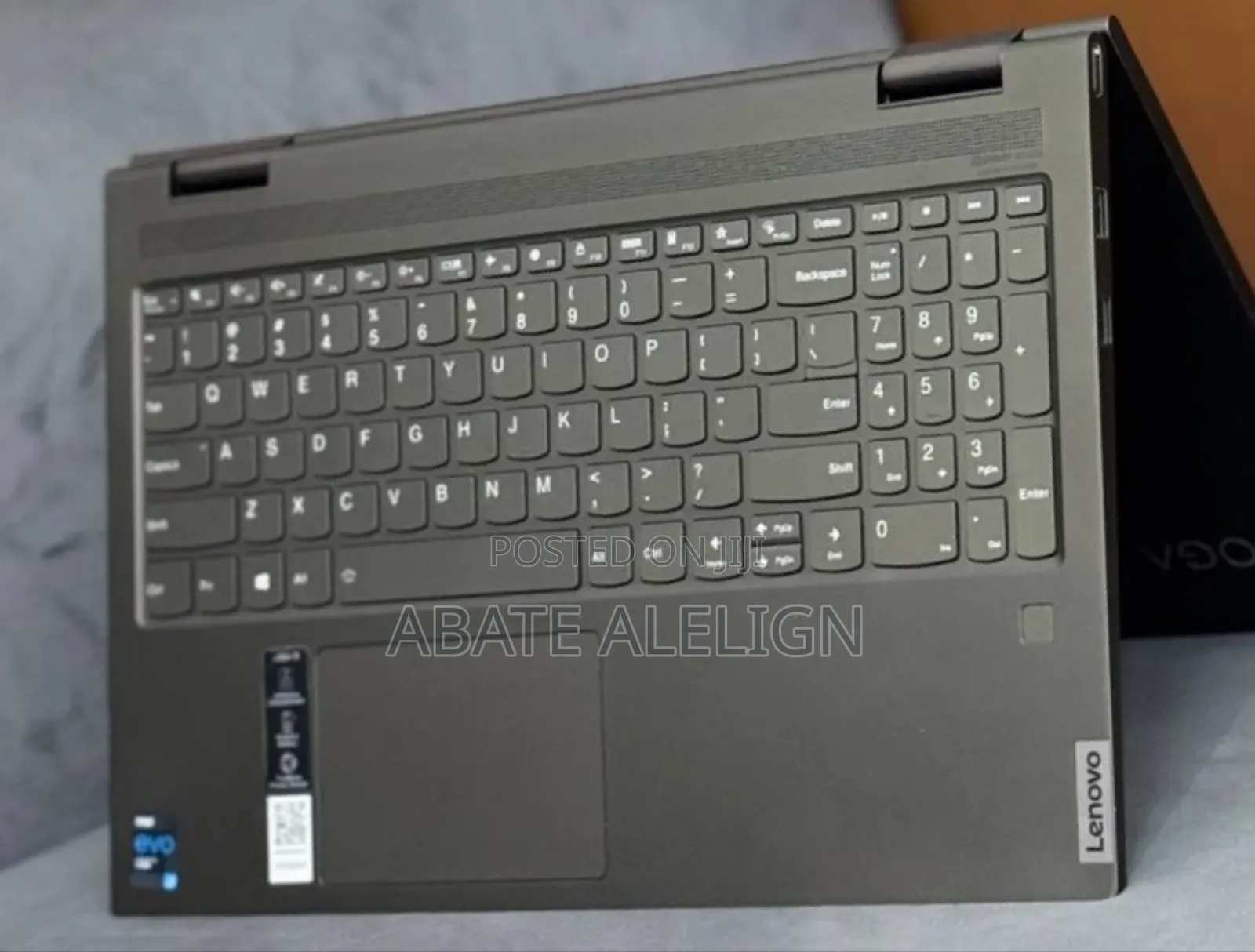 New Laptop Lenovo Yoga 7 15ITL5 12GB Intel Core I7 SSD 512GB