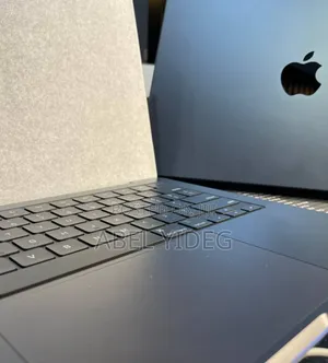 New Laptop Apple MacBook Pro 64GB Apple M3 Max SSD 1T