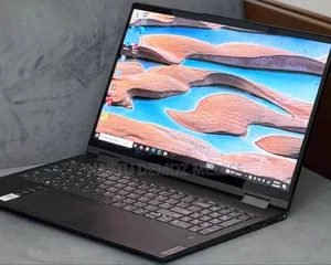 New Laptop Lenovo Yoga 7i 12GB Intel Core I7 SSD 512GB