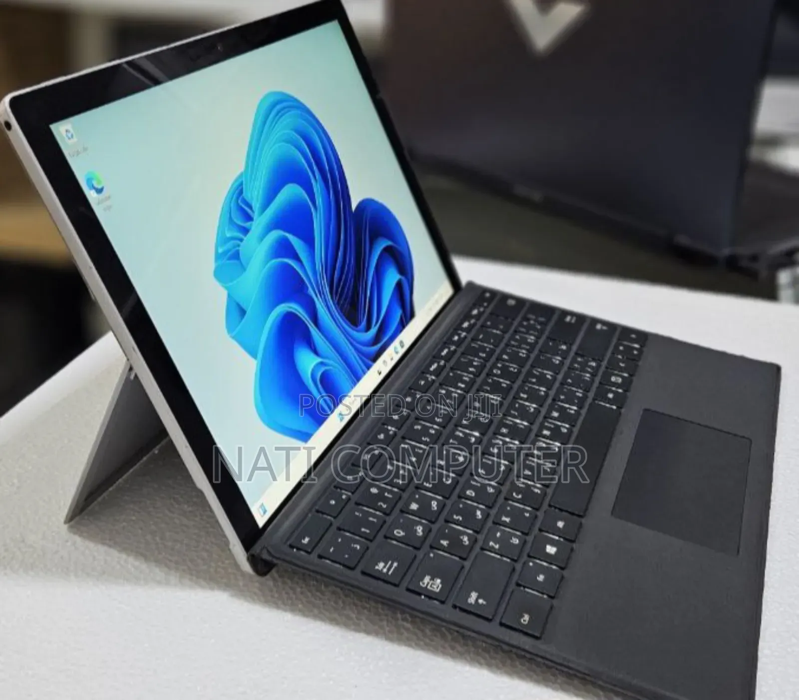 New Laptop Microsoft Surface Pro 7 8GB Intel Core I5 SSD 128GB