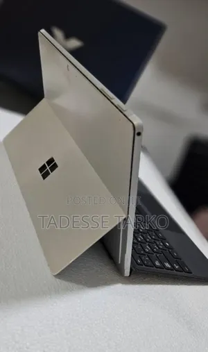 New Laptop Microsoft Surface Pro 7 8GB Intel Core I5 SSD 128GB