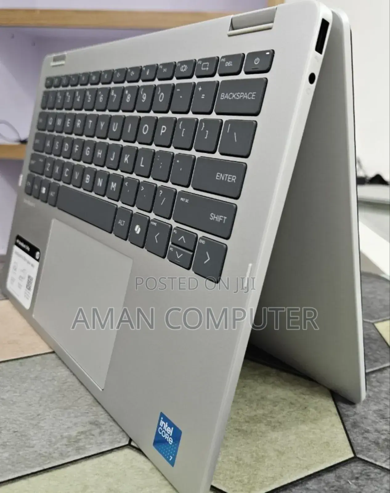 New Laptop HP OmniBook 5 Flip 16GB Intel Core 7 SSD 512GB