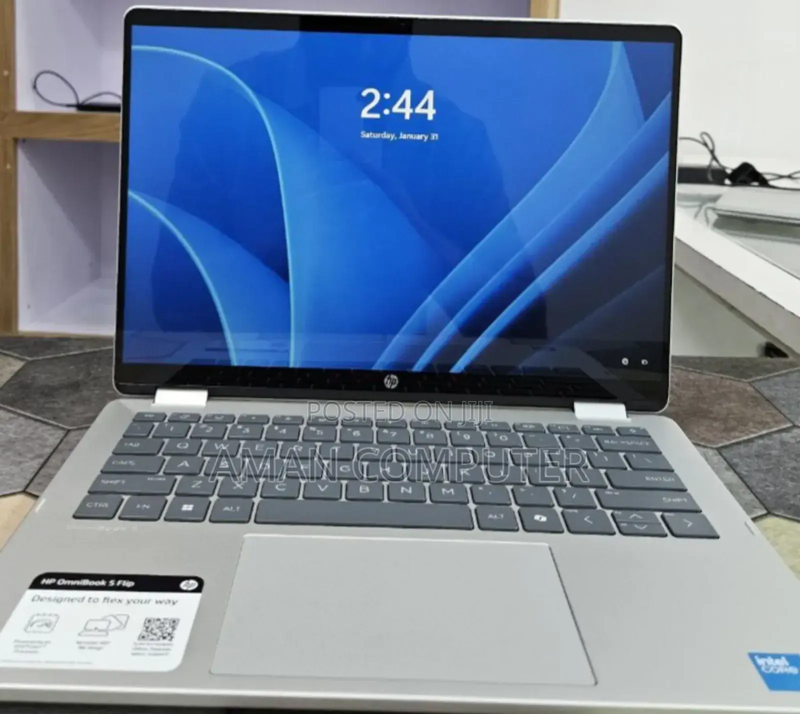 New Laptop HP OmniBook 5 Flip 16GB Intel Core 7 SSD 512GB
