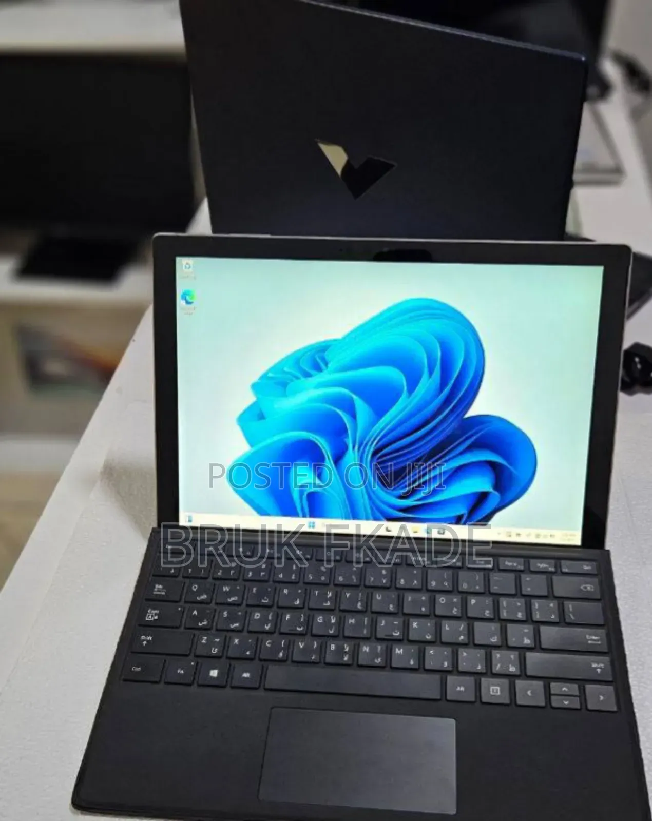 New Laptop Microsoft Surface Pro 7 8GB Intel Core I5 SSD 256GB