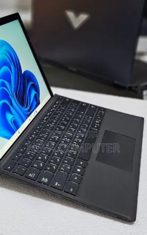 New Laptop Microsoft Surface Pro 7 8GB Intel Core I5 SSD 128GB