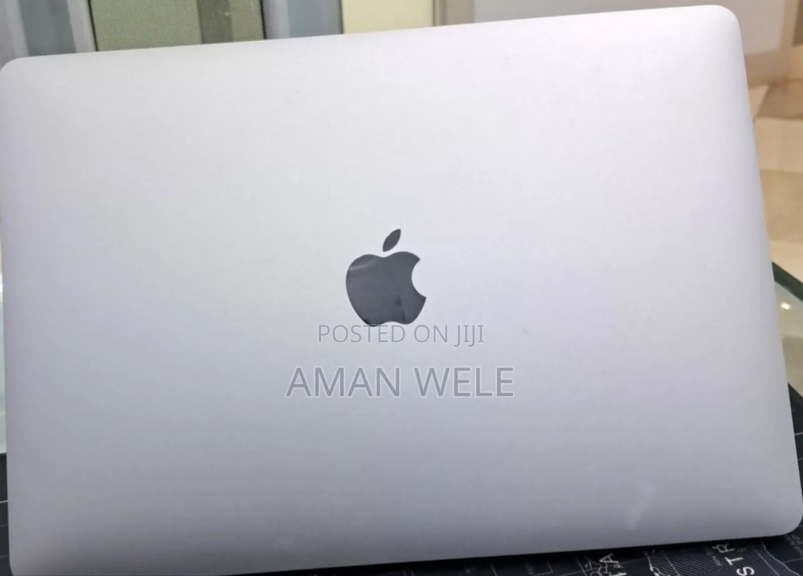New Laptop Apple MacBook Pro 2022 M2 8GB Apple M2 SSD 256GB