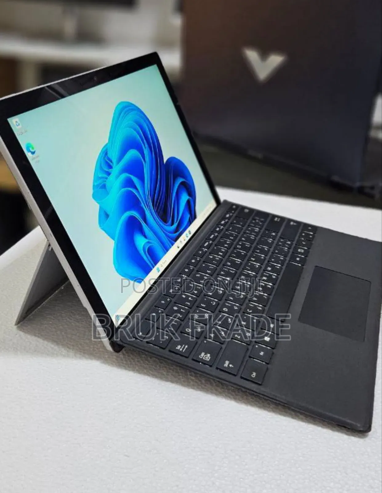 New Laptop Huawei MateBook 13 WRT-W19E 8GB Intel Core I5 SSD 512GB