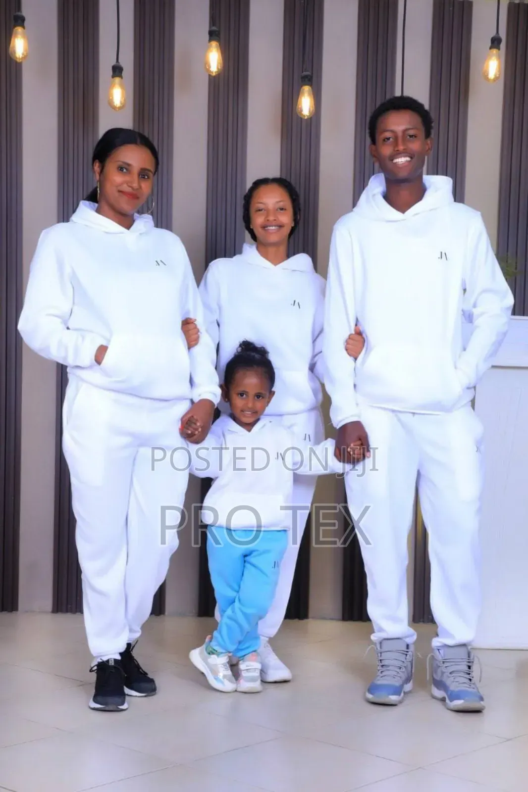 የልጅ እና የአዋቂ ሙሉ ቱታዎች