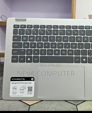 New Laptop HP OmniBook 5 14" 16GB Intel Core 7 SSD 512GB