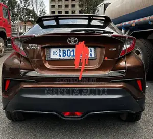 Toyota C-HR 2017 Brown