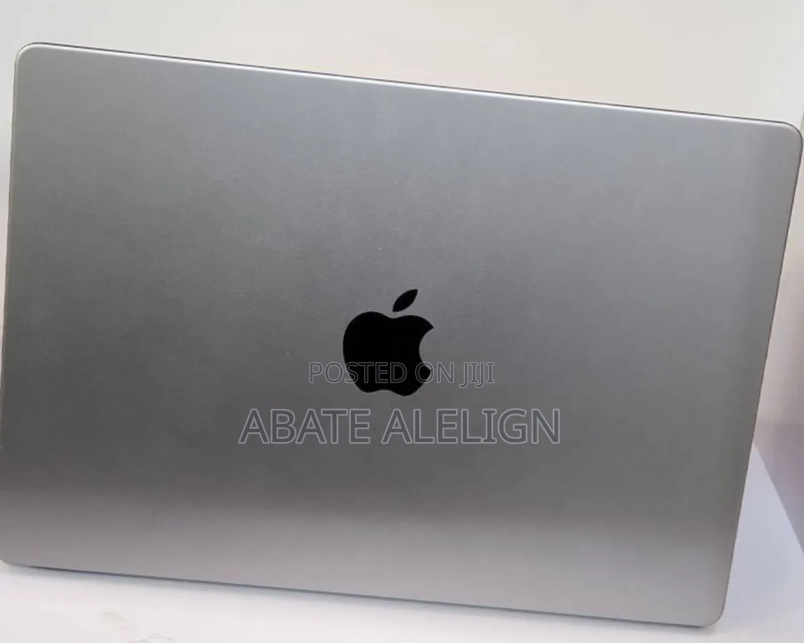 New Laptop Apple MacBook Pro M1 16GB Apple M1 Pro SSD 512GB