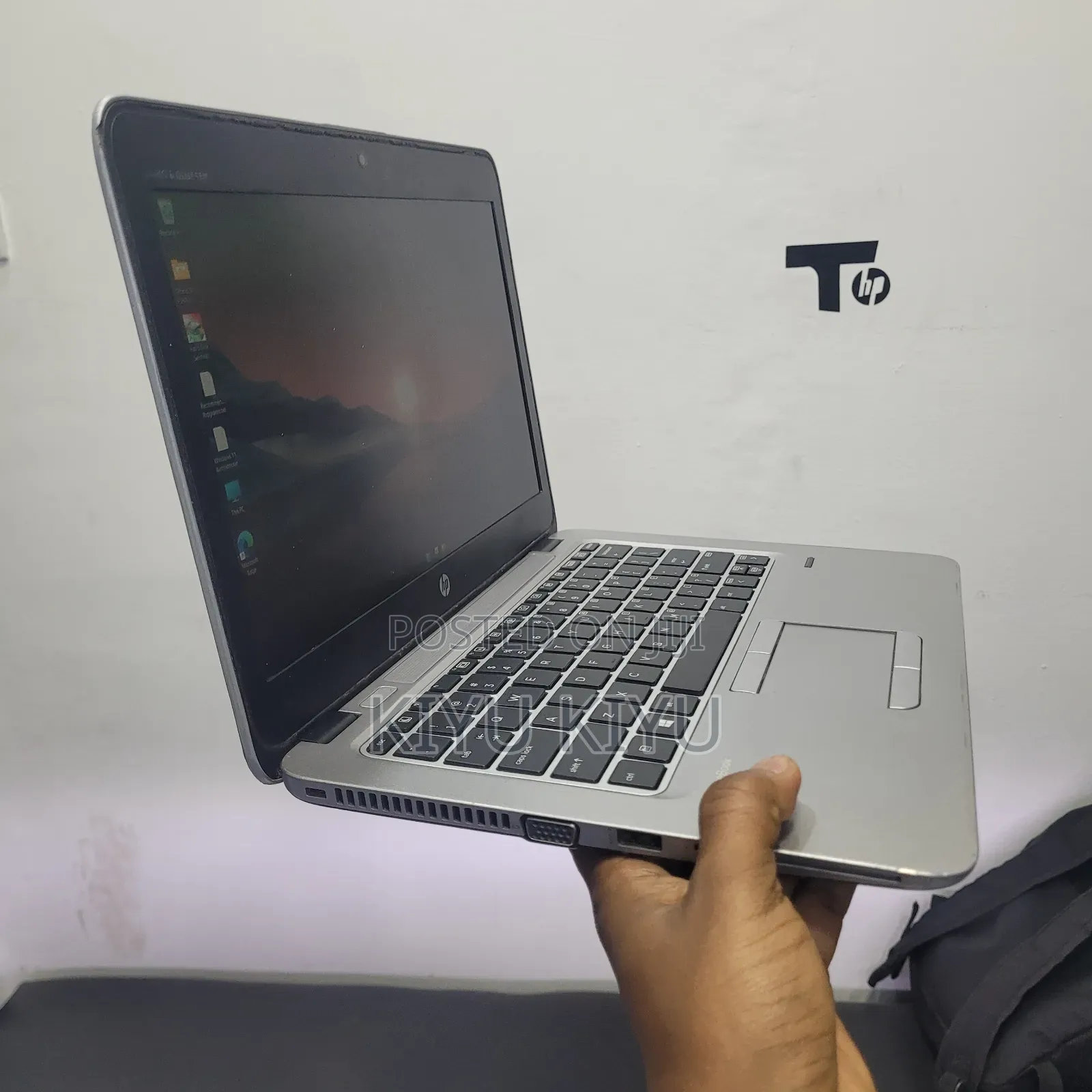 Laptop HP EliteBook 820 8GB Intel Core I5 SSD 256GB