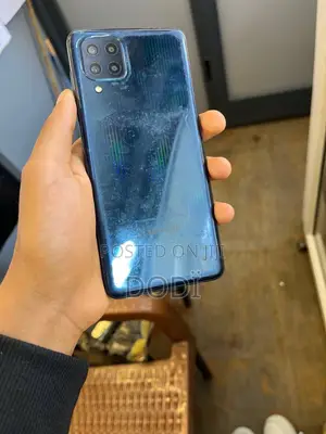 Samsung Galaxy M32 128 GB Black