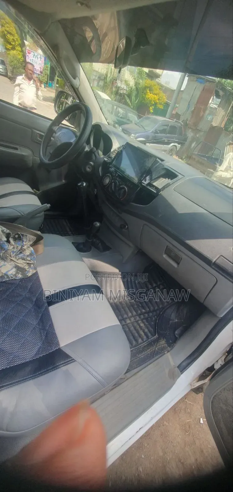 Toyota Hilux 2007 White