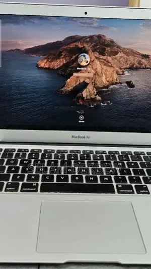 New Laptop Apple MacBook Air 2017 8GB Intel Core I5 SSD 256GB