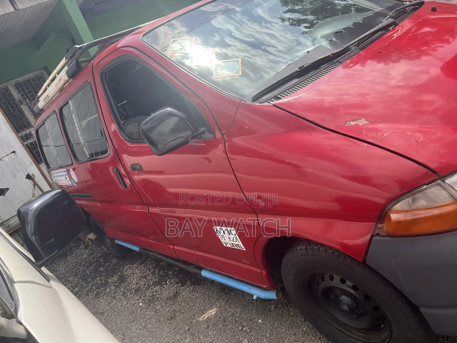 Toyota HiAce 1997 Red