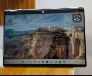 New Laptop HP OmniBook 5 Flip 16GB Intel Core 7 SSD 512GB